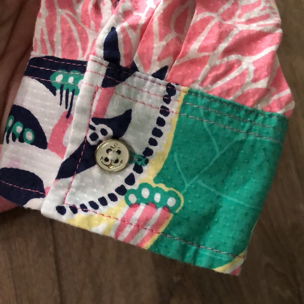 Like new! - TALBOTS 100% Cotton Floral Print V-Neck Blouse - Picture 6 of 10